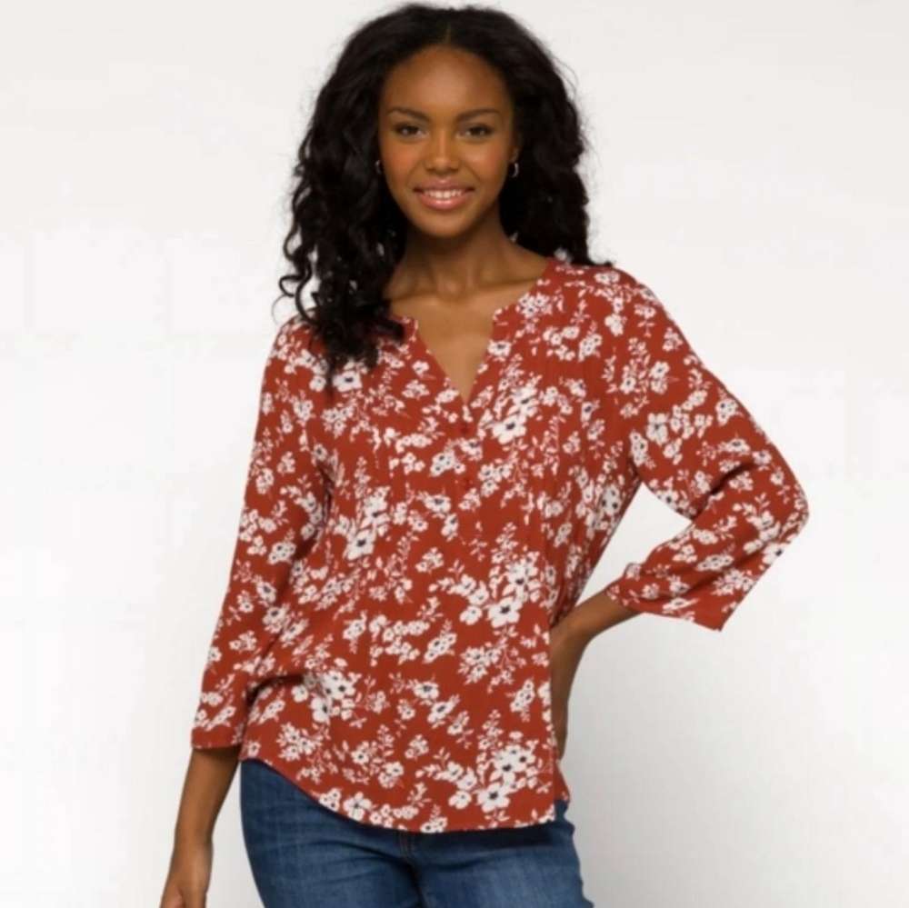 Large Monday Fun Henley rust floral top